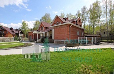 Продам коттедж в Академгородке, район Бердска, возле Речкуновского санатория п. Светлый ул. Черничная