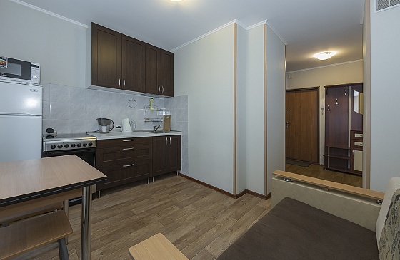 Снять посуточно квартиру в Академгородке на Полевой 10 возле Технопарка и клиники Мешалкина 