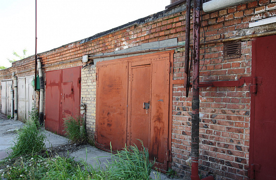 Продам капитальный гараж в щ районе Академгородка ГСК Спутник